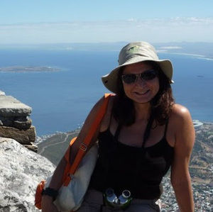 Meet your Posher, Claudia